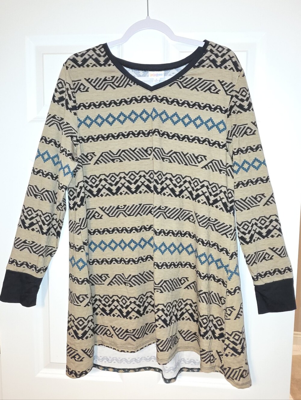 LulaRoe NWOT Elizabeth Long Sleeve Tunic Beige Retail$38 - Picture 4 of 6